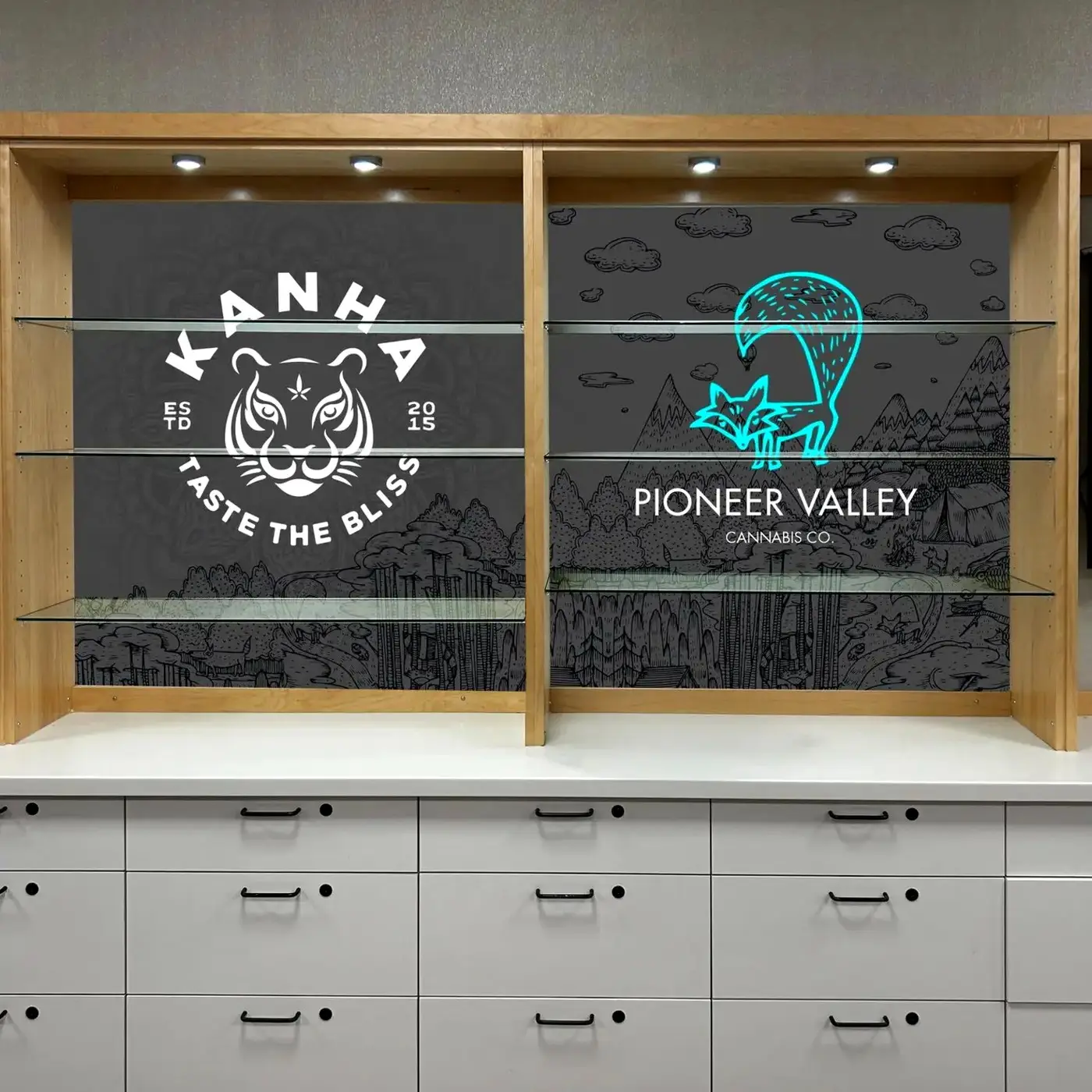 Pioneer Valley Extracts in-store merchandising