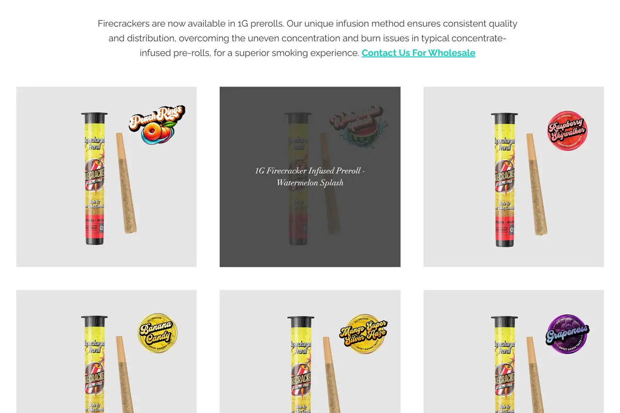 The Hi Lo section of the pvxtracts.com homepage, three disposable vapes and the device shown against a white wave-pattern ground.
